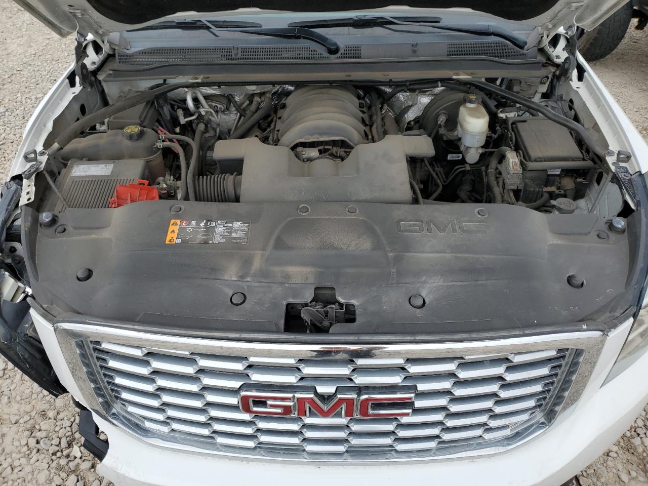 1GKS2CKJ7JR226855 2018 GMC Yukon Denali