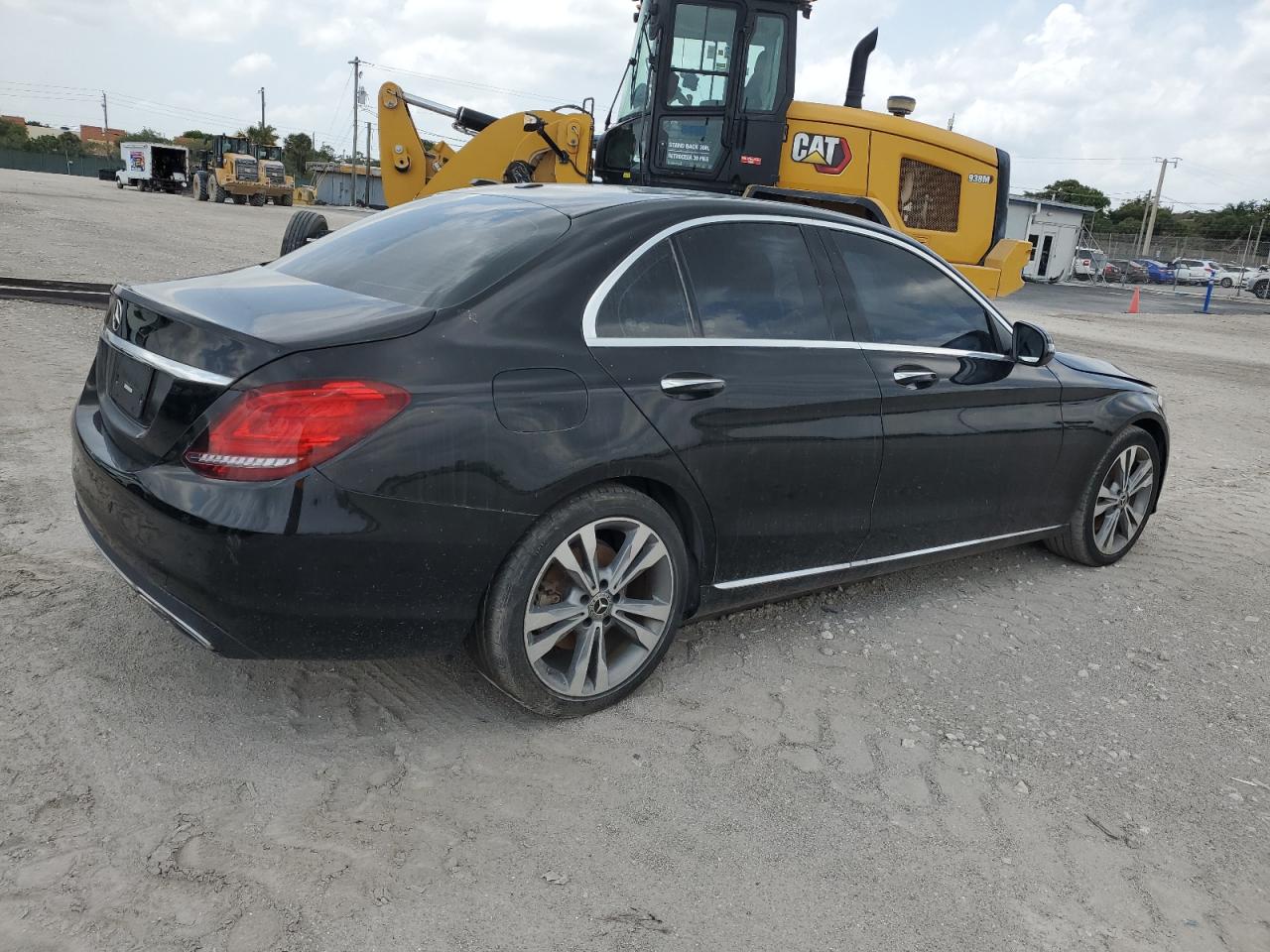 2019 Mercedes-Benz C 300 vin: 55SWF8DB9KU300769