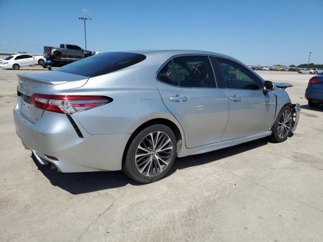 2018 Toyota Camry L VIN: 4T1B11HK2JU581654 Lot: 55495894