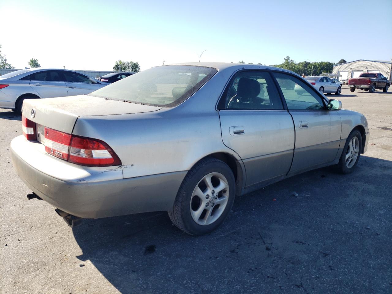 JT8BF28G110331965 2001 Lexus Es 300