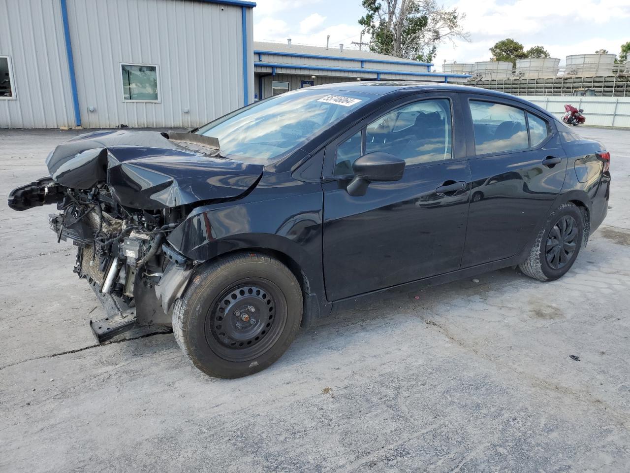 Lot #2945690687 2020 NISSAN VERSA S