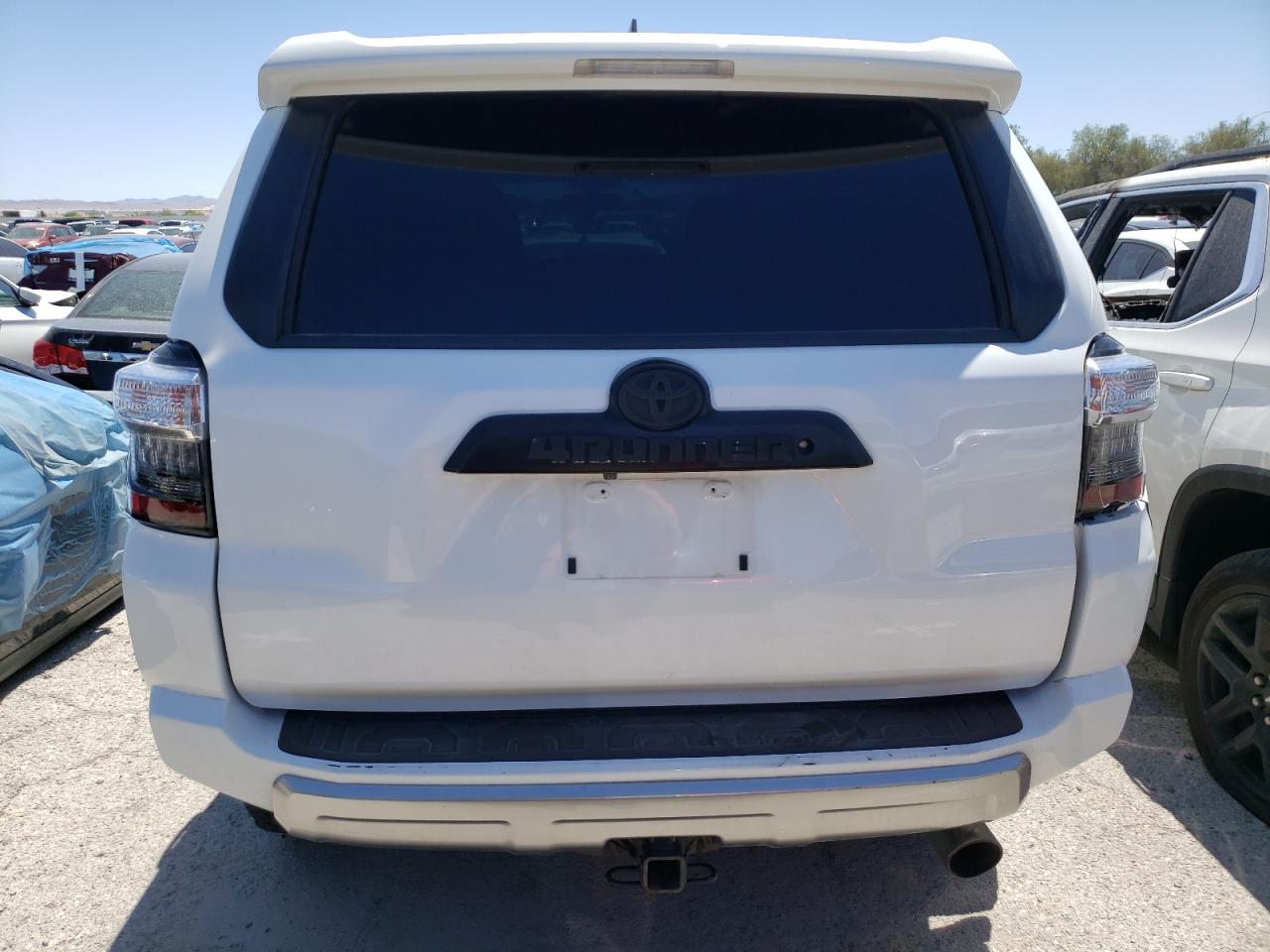 2018 Toyota 4Runner Sr5/Sr5 Premium vin: JTEBU5JR2J5606634