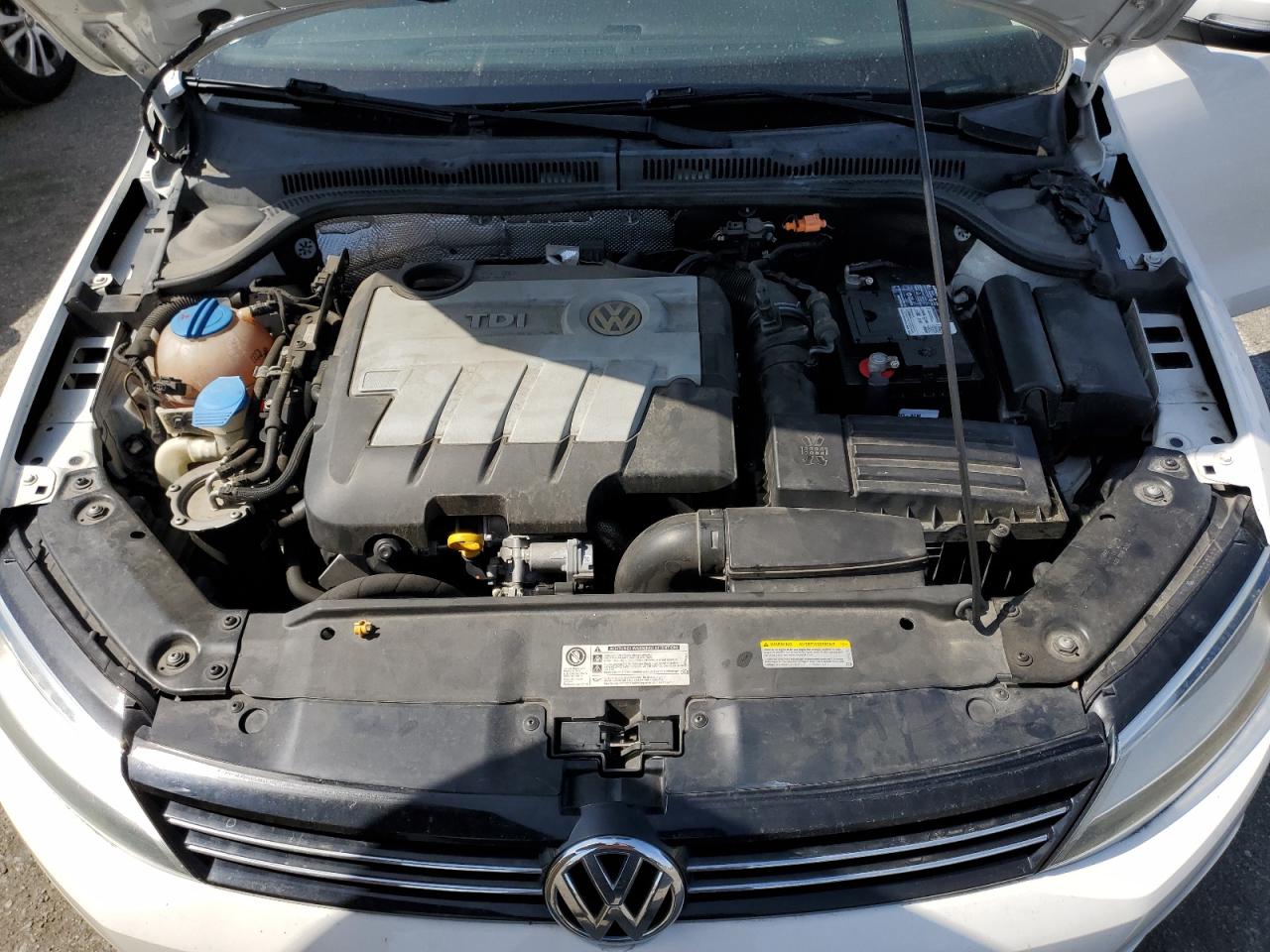 3VWLL7AJXEM372581 2014 Volkswagen Jetta Tdi