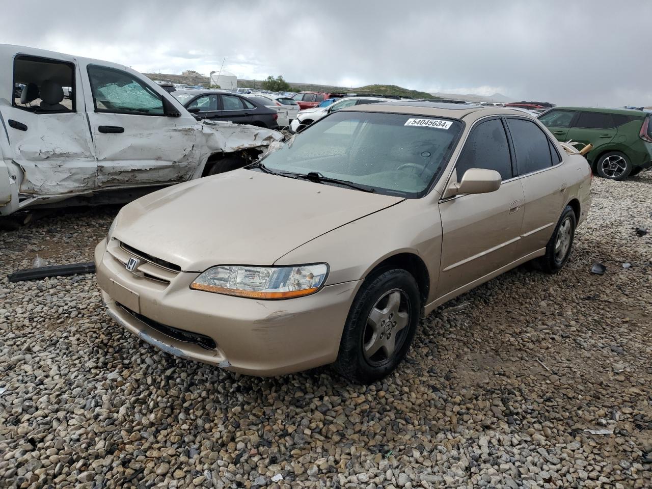 1HGCG1653YA041893 2000 Honda Accord Ex