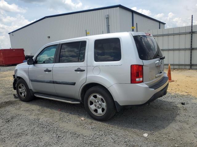 VIN 5FNYF3H26FB020577 2015 Honda Pilot, LX no.2