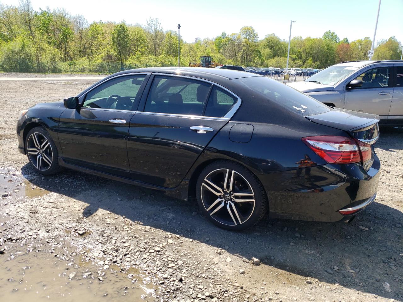 1HGCR2F52HA294140 2017 Honda Accord Sport