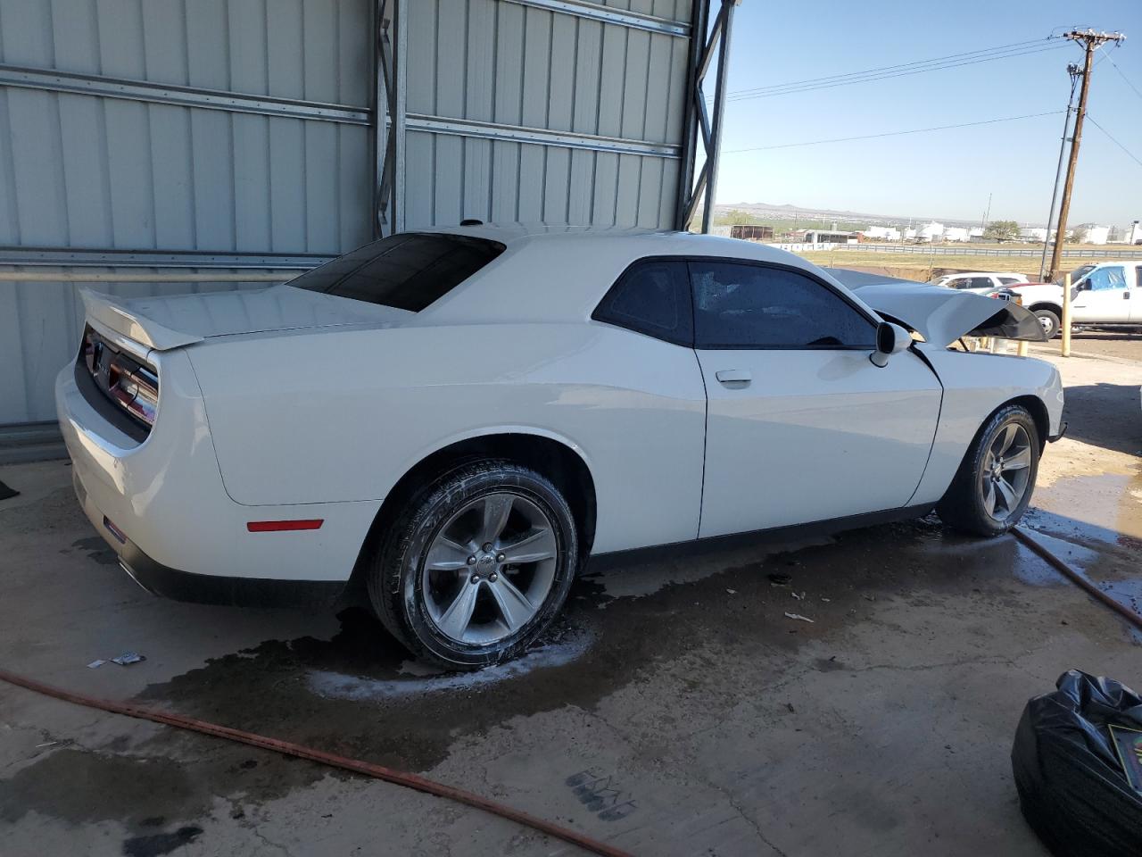 2C3CDZAG0KH748008 2019 Dodge Challenger Sxt