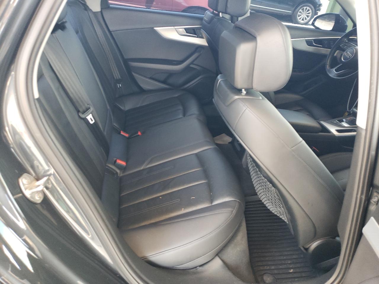 WAUANAF4XHN005935 2017 Audi A4 Premium