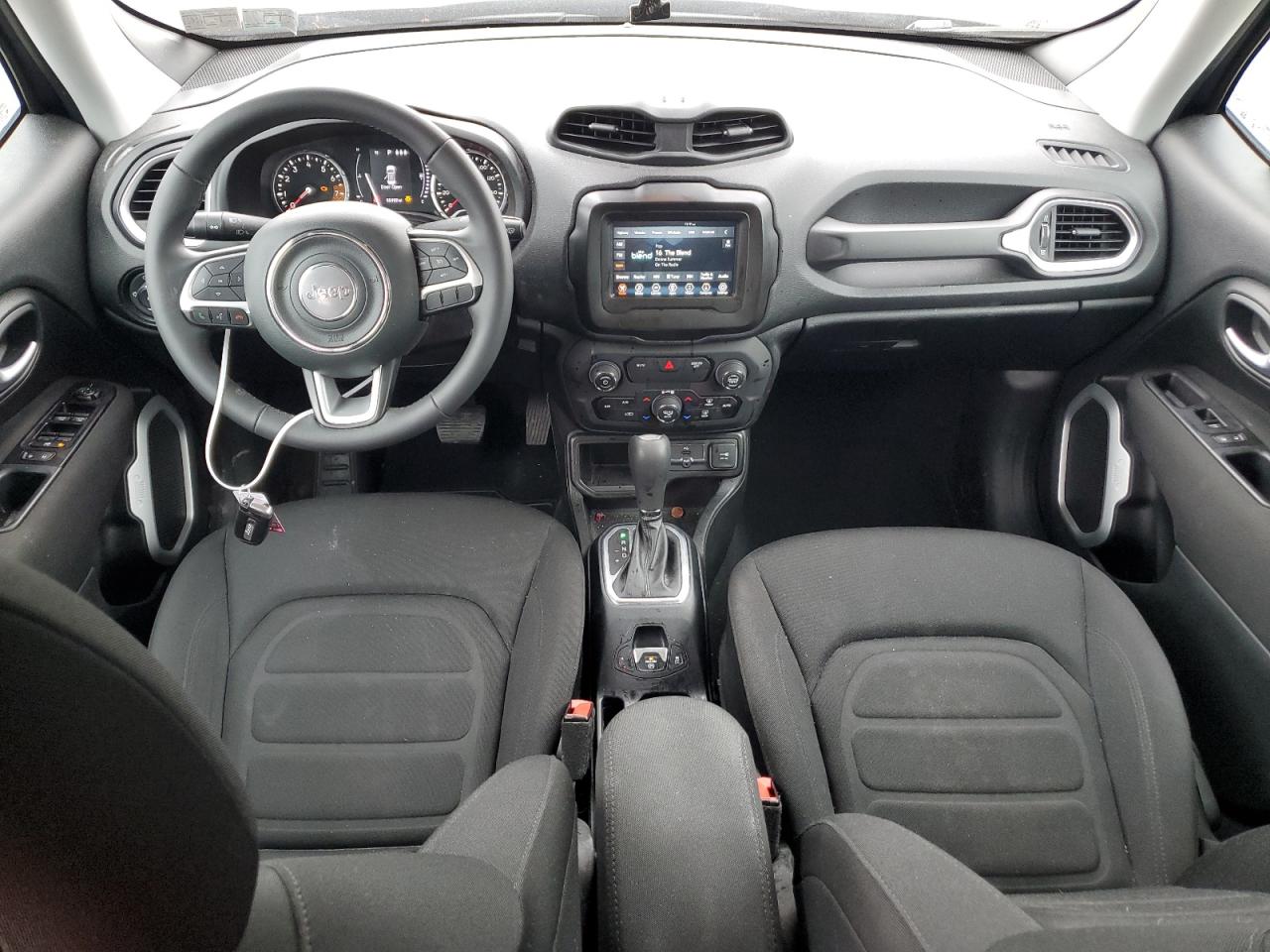 ZACNJABBXKPK89924 2019 Jeep Renegade Latitude