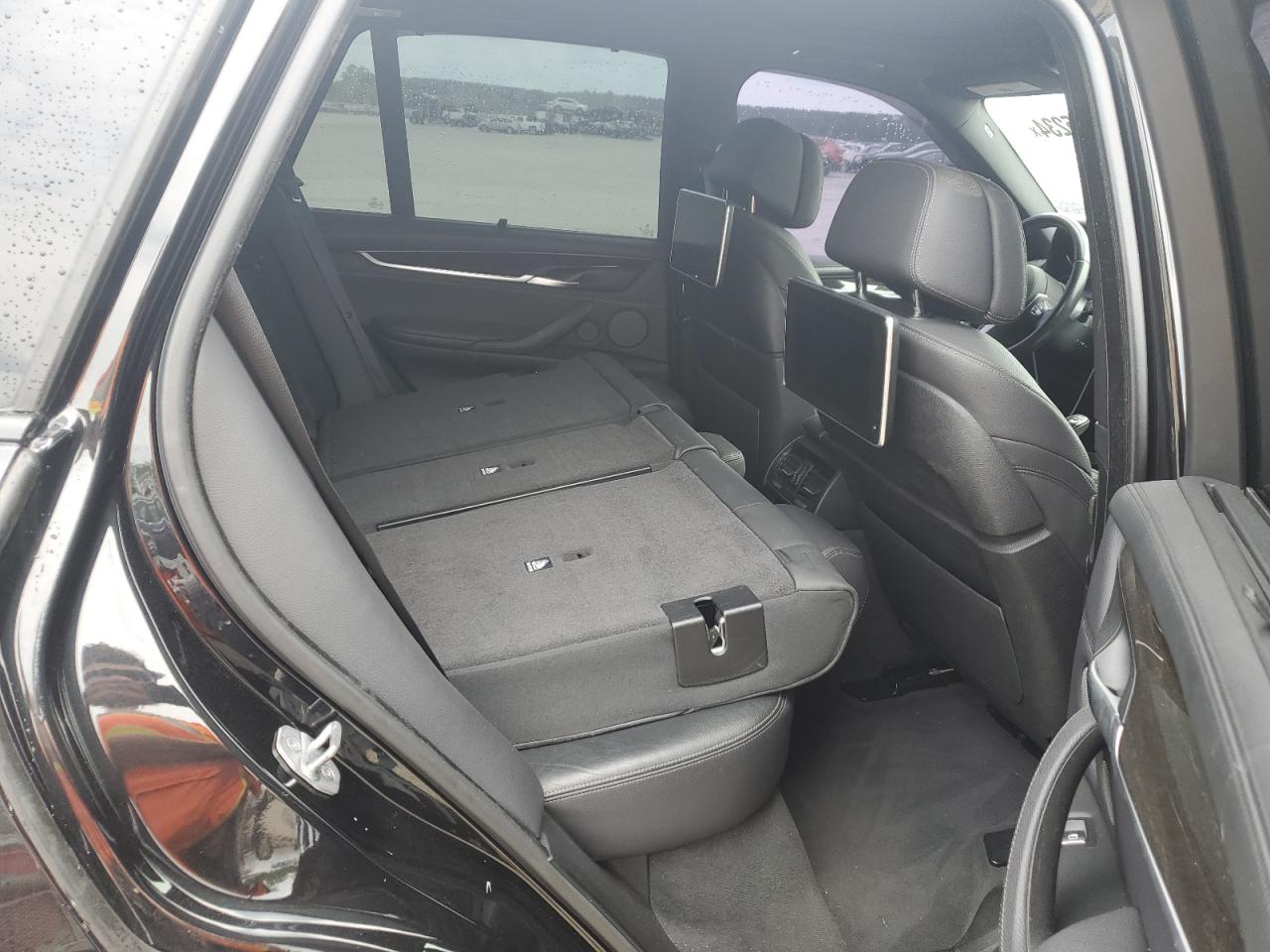 5UXKR6C5XJL069673 2018 BMW X5 xDrive50I