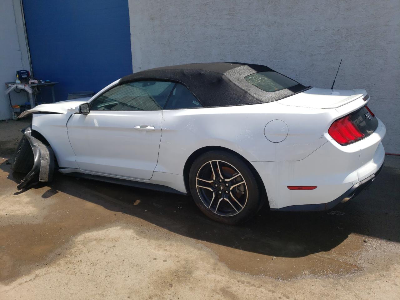 Lot #2726449325 2022 FORD MUSTANG