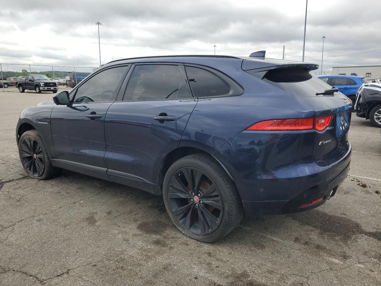 SADCM2BV2HA490277 2017 Jaguar F-Pace S