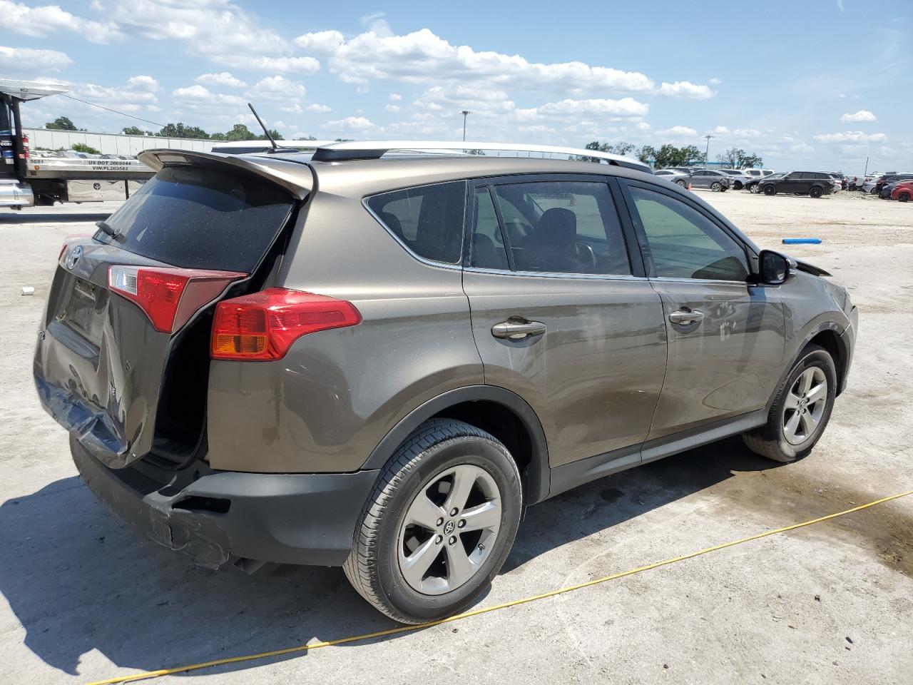 JTMWFREV4FD054551 2015 Toyota Rav4 Xle