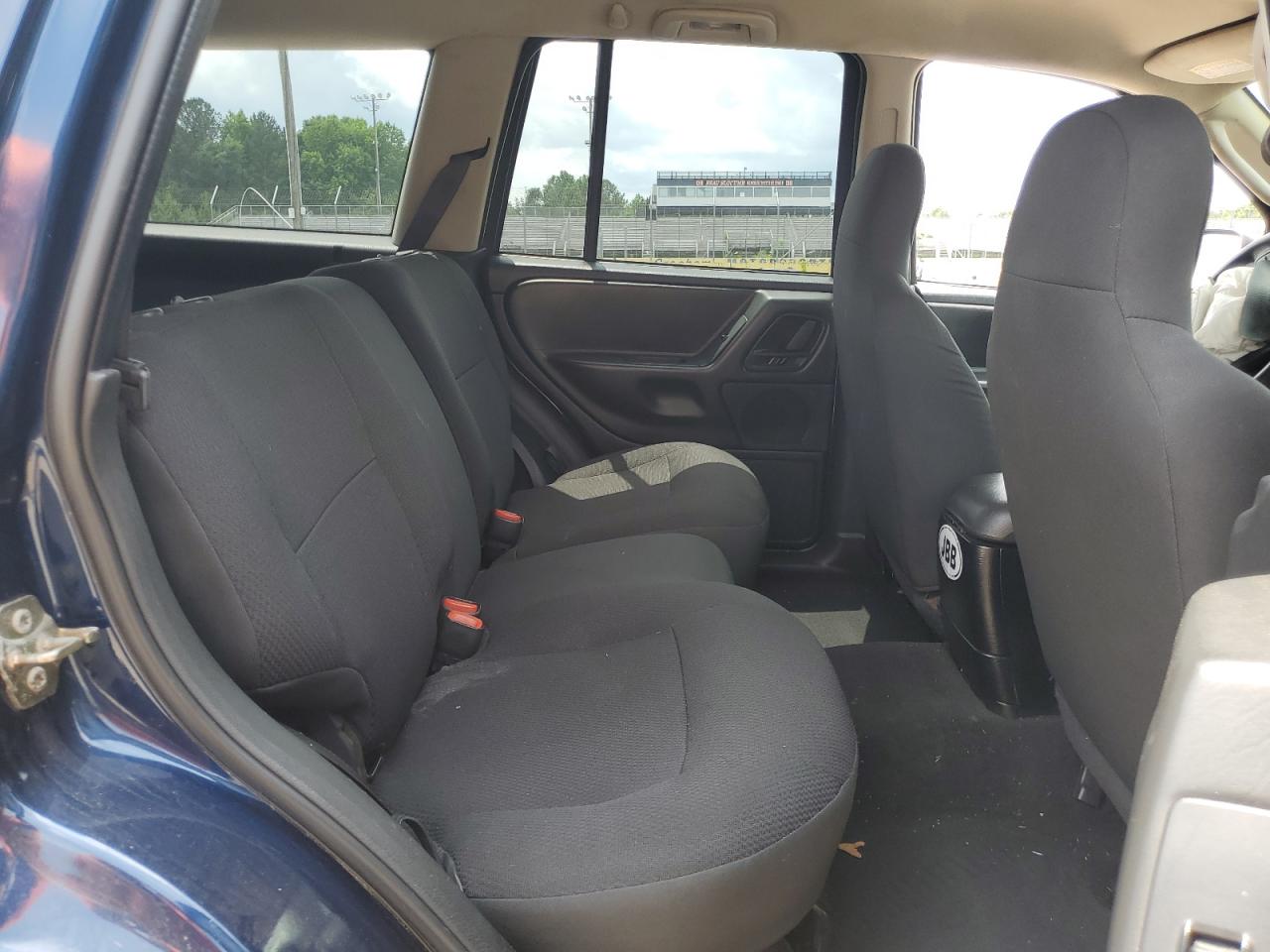 1J4GW48S13C547785 2003 Jeep Grand Cherokee Laredo