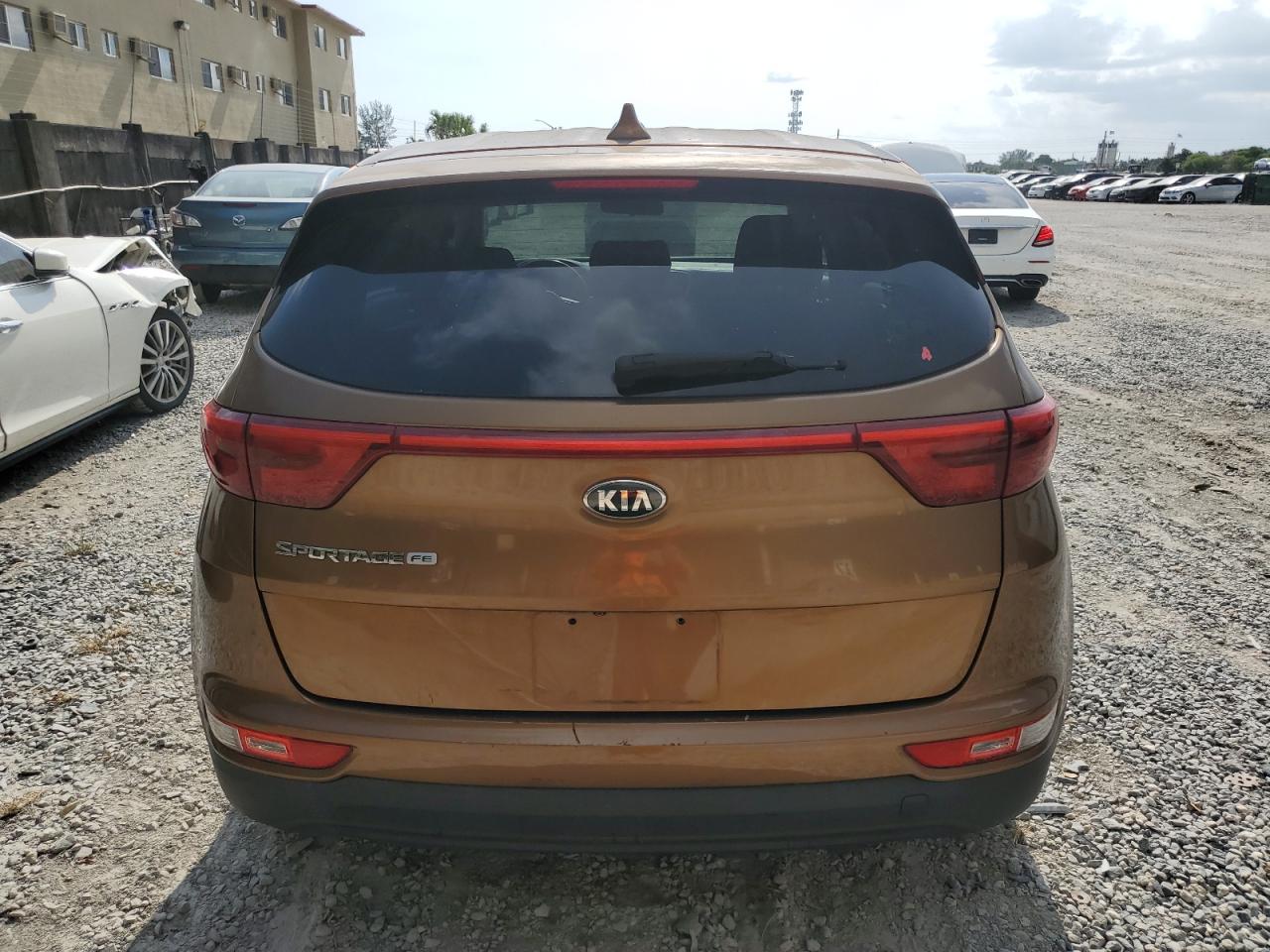 KNDPM3AC2H7079977 2017 Kia Sportage Lx