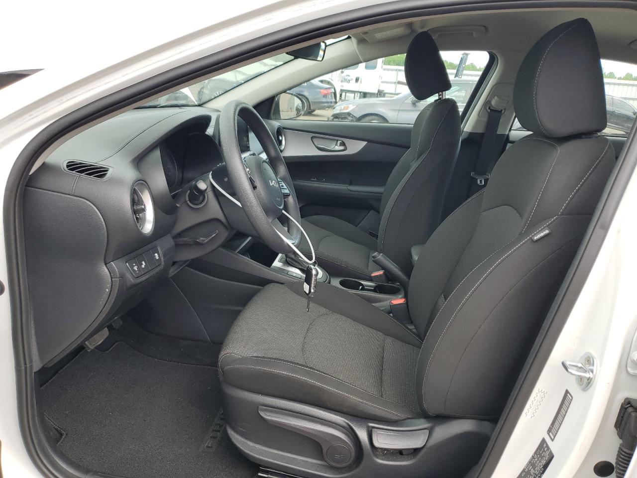 3KPF24AD4NE427970 2022 Kia Forte Fe