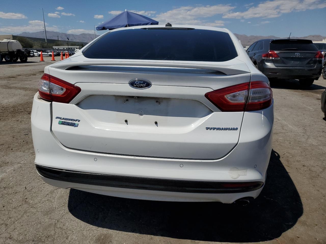 2014 Ford Fusion Titanium Phev vin: 3FA6P0SU8ER383026