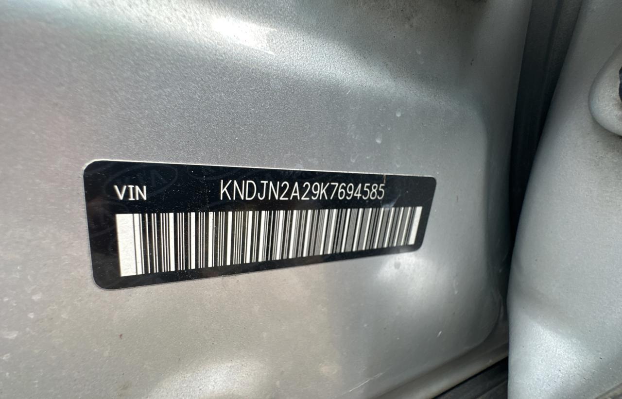 2019 Kia Soul vin: KNDJN2A29K7694585