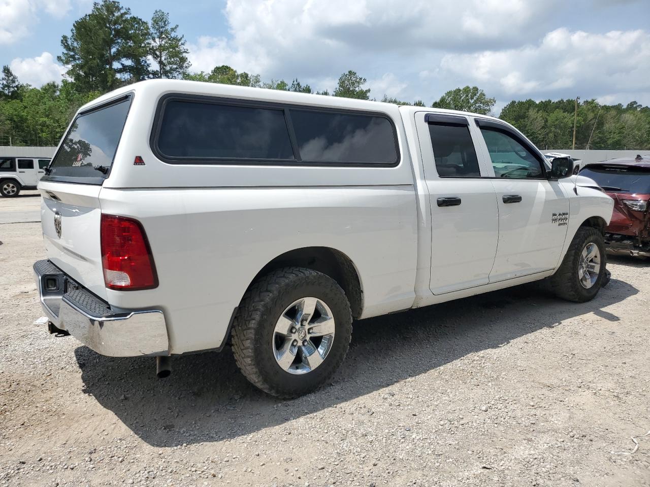 2019 Ram 1500 Classic Tradesman vin: 1C6RR6FG2KS526374