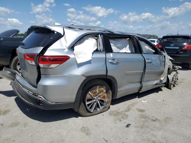 VIN 5TDKZRFH2HS216683 2017 Toyota Highlander, SE no.3