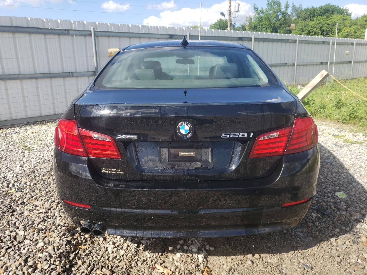 WBAXH5C56DD108811 2013 BMW 528 Xi