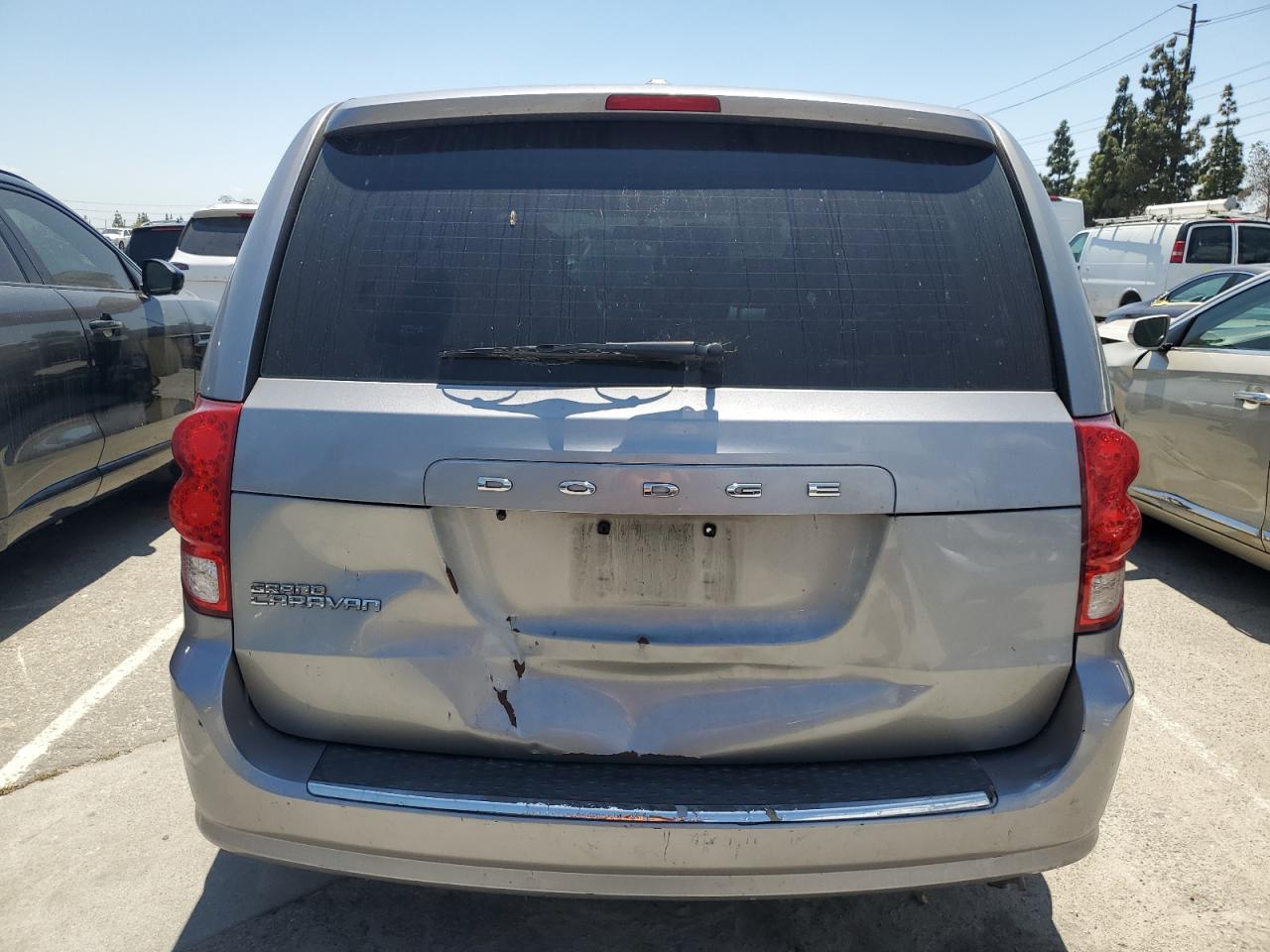 2C4RDGBG5ER104348 2014 Dodge Grand Caravan Se