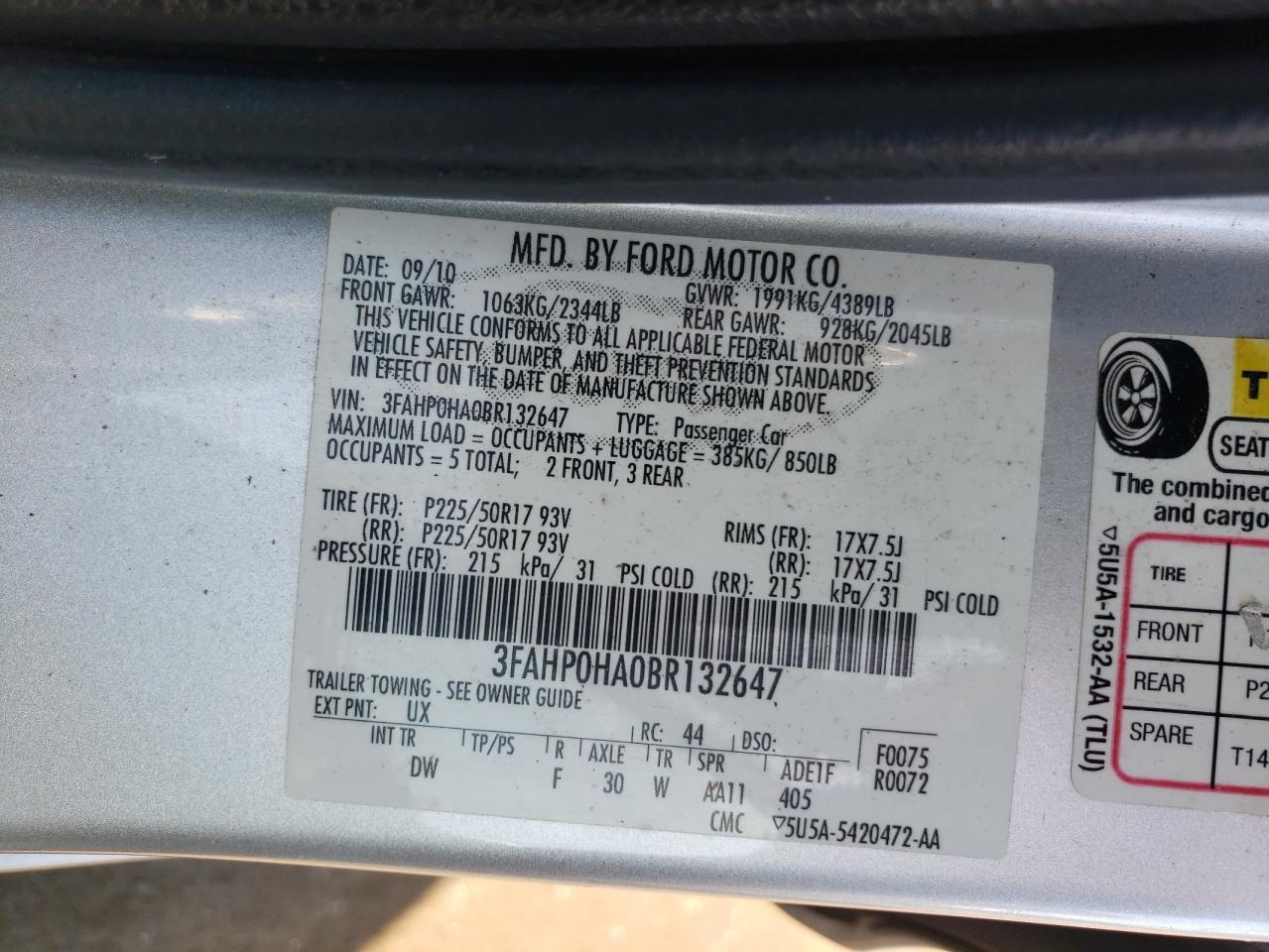 3FAHP0HA0BR132647 2011 Ford Fusion Se