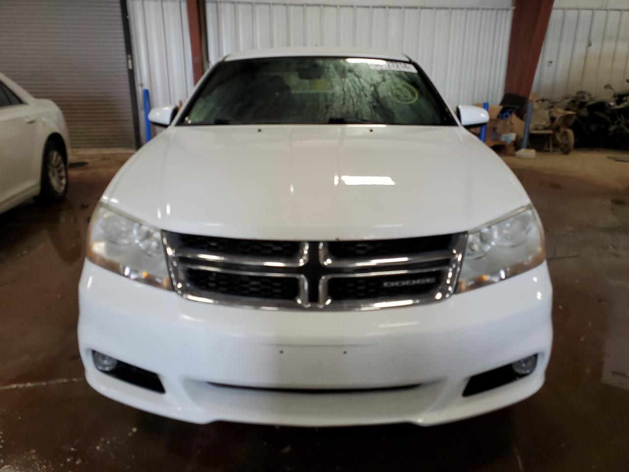 1B3BD1FG9BN584784 2011 Dodge Avenger Mainstreet