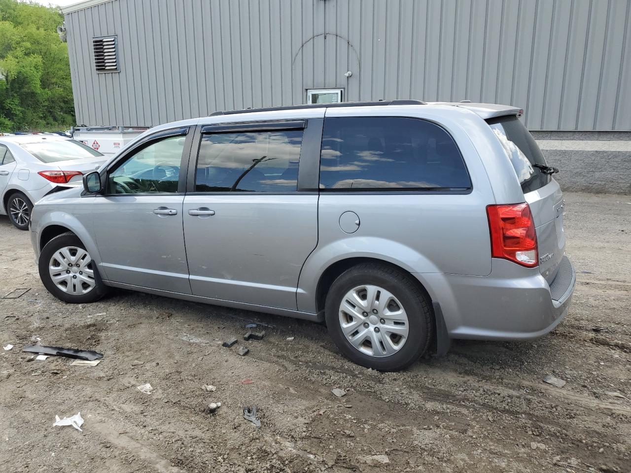 2C4RDGBG3JR135513 2018 Dodge Grand Caravan Se