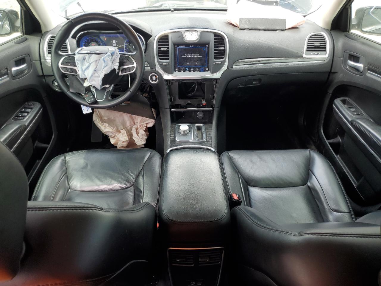 2C3CCAAG5KH517240 2019 Chrysler 300 Touring