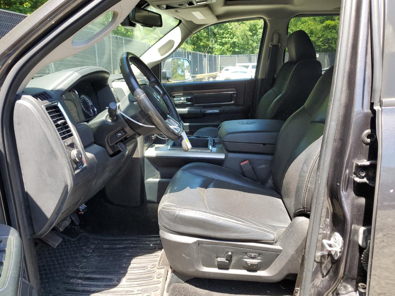 1C6RR7NM0FS534458 2015 Ram 1500 Laramie