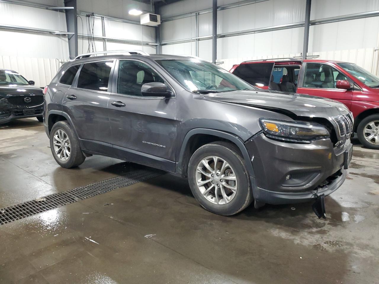 2019 Jeep Cherokee Latitude Plus vin: 1C4PJMLBXKD181975