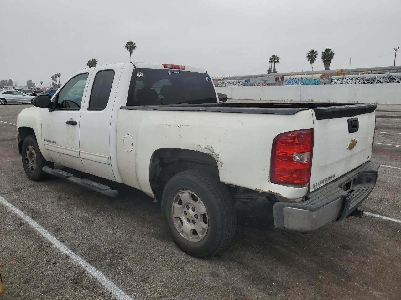 1GCRCSE07DZ248556 2013 Chevrolet Silverado C1500 Lt