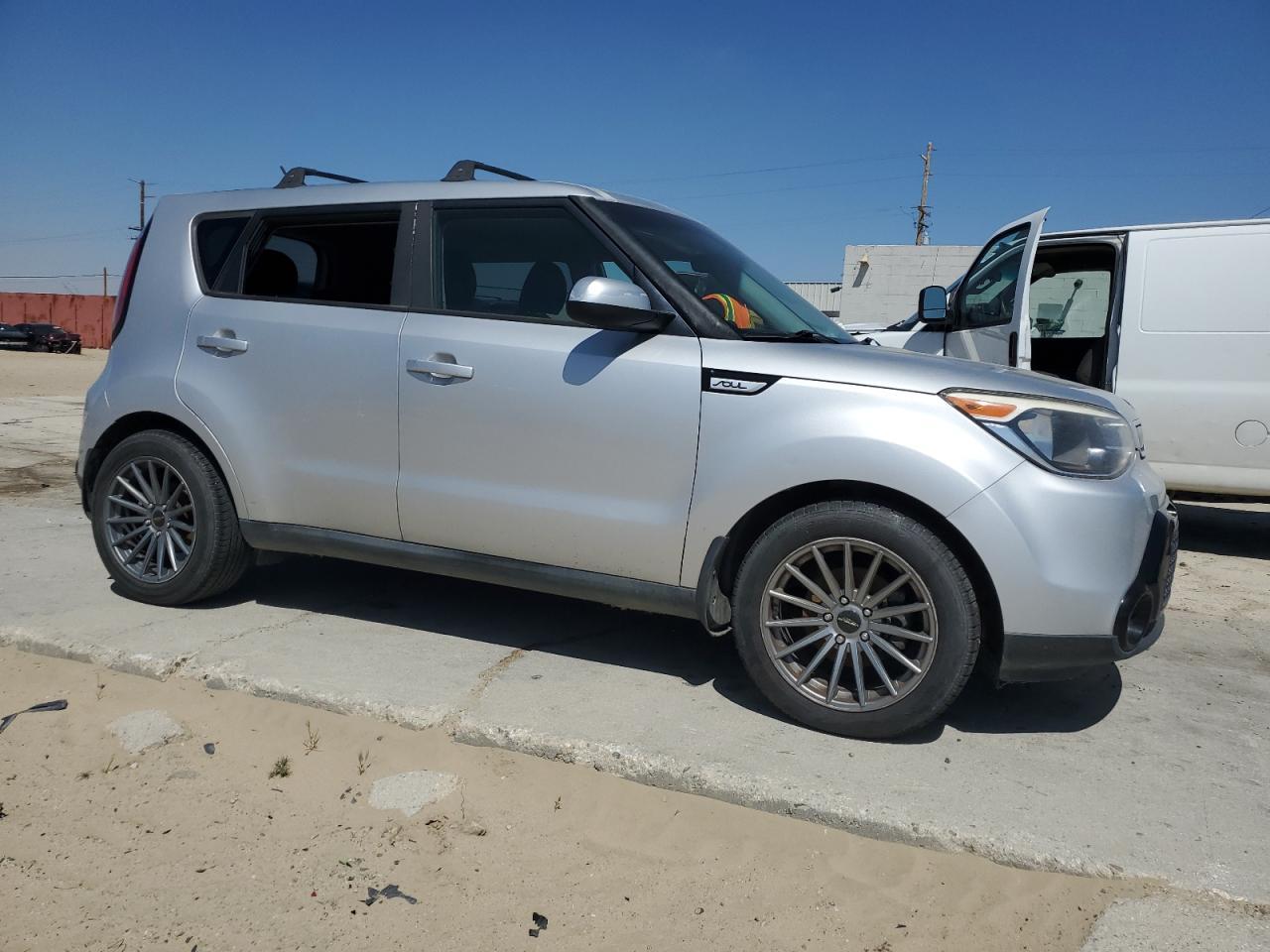 2016 Kia Soul + vin: KNDJP3A56G7838773