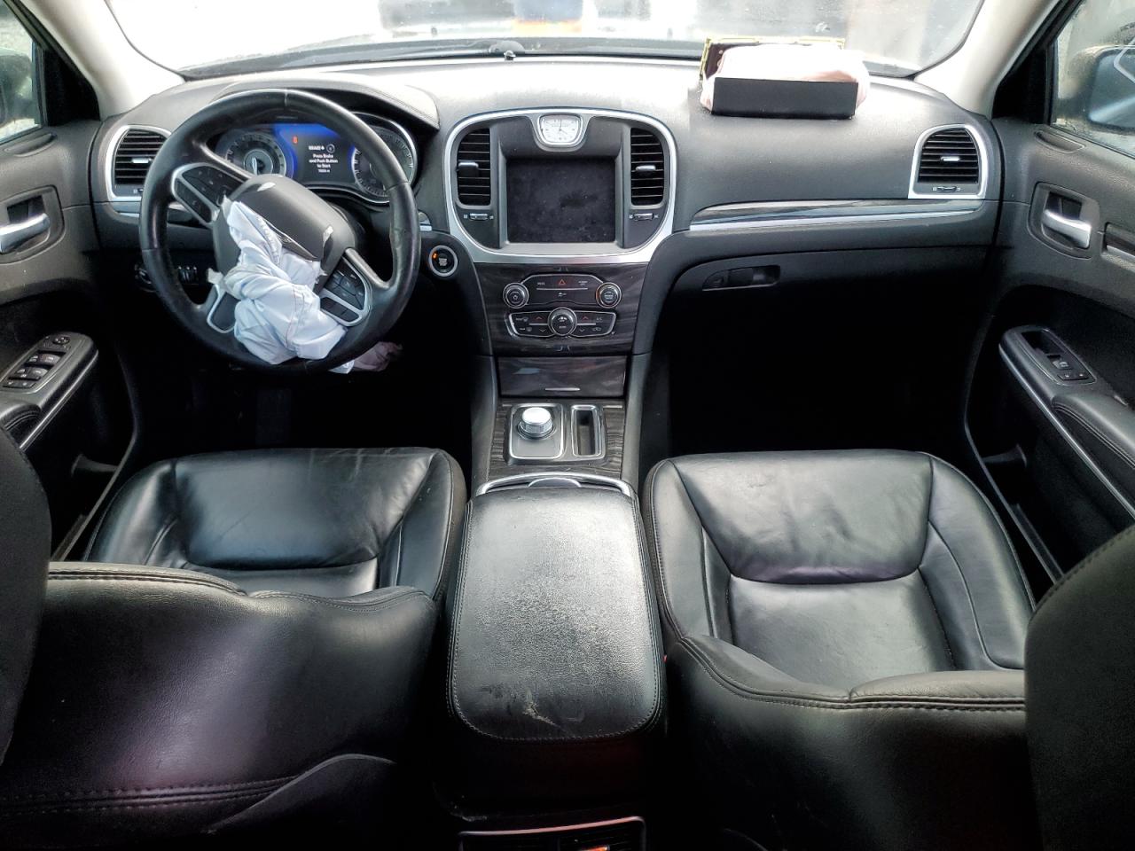 2C3CCAAG7KH602192 2019 Chrysler 300 Touring