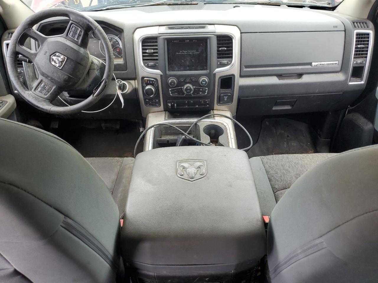 1C6RR7LT4JS338865 2018 Ram 1500 Slt