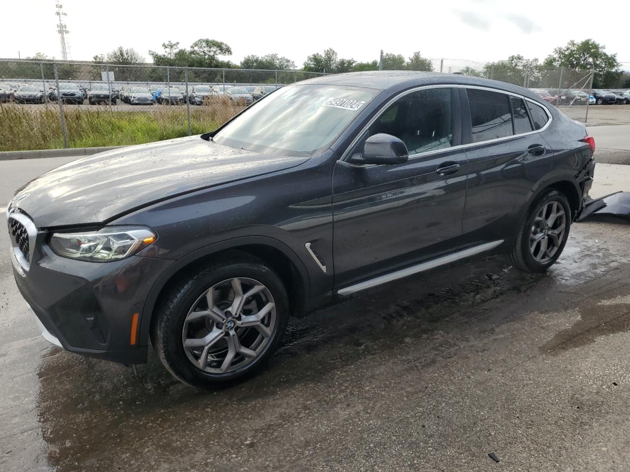 2024 BMW X4 xDrive30I vin: 5UX33DT09R9V46732