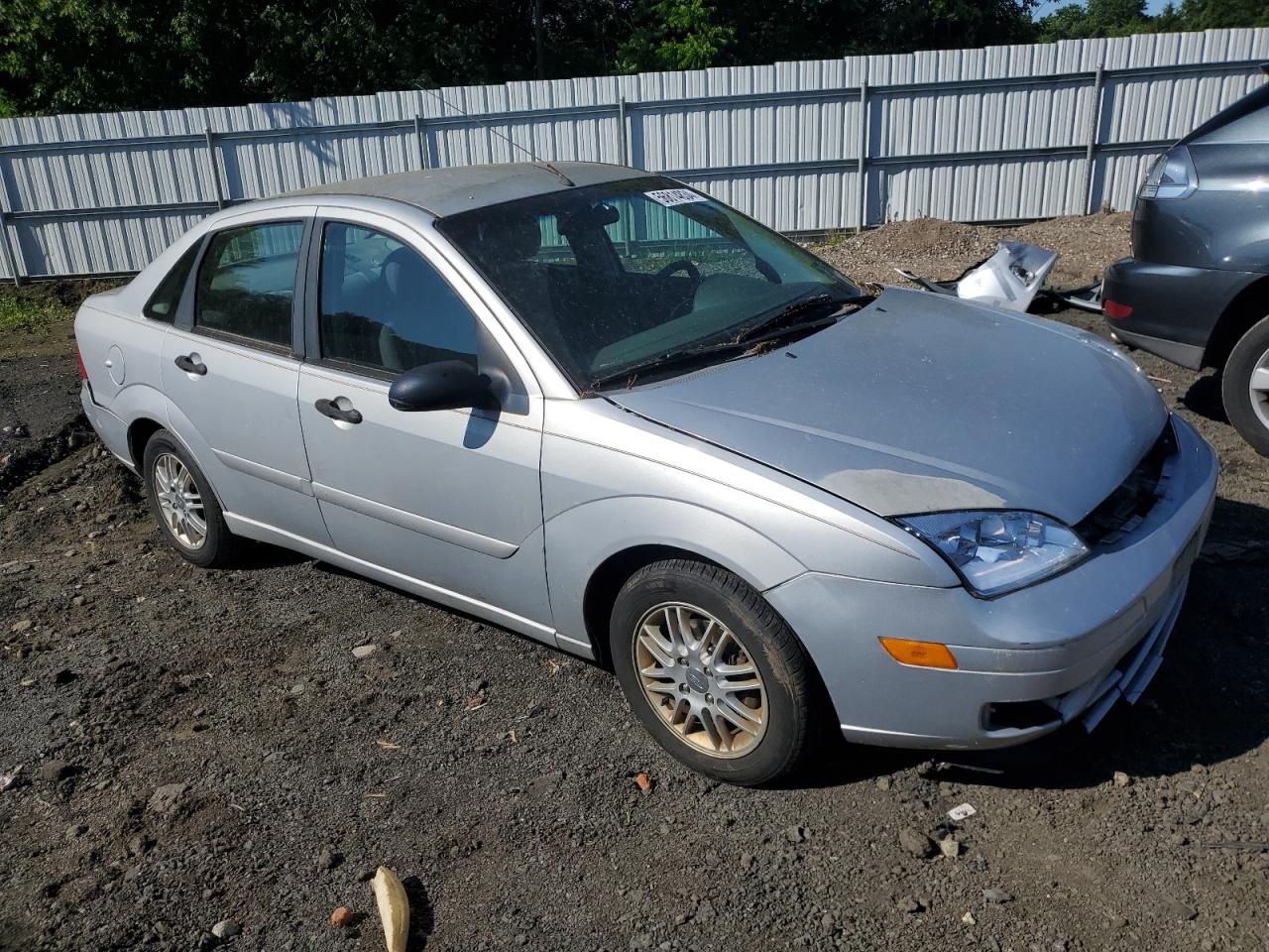 1FAFP34N15W142185 2005 Ford Focus Zx4