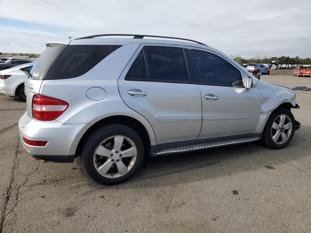 4JGBB86E89A523449 2009 Mercedes-Benz Ml 350