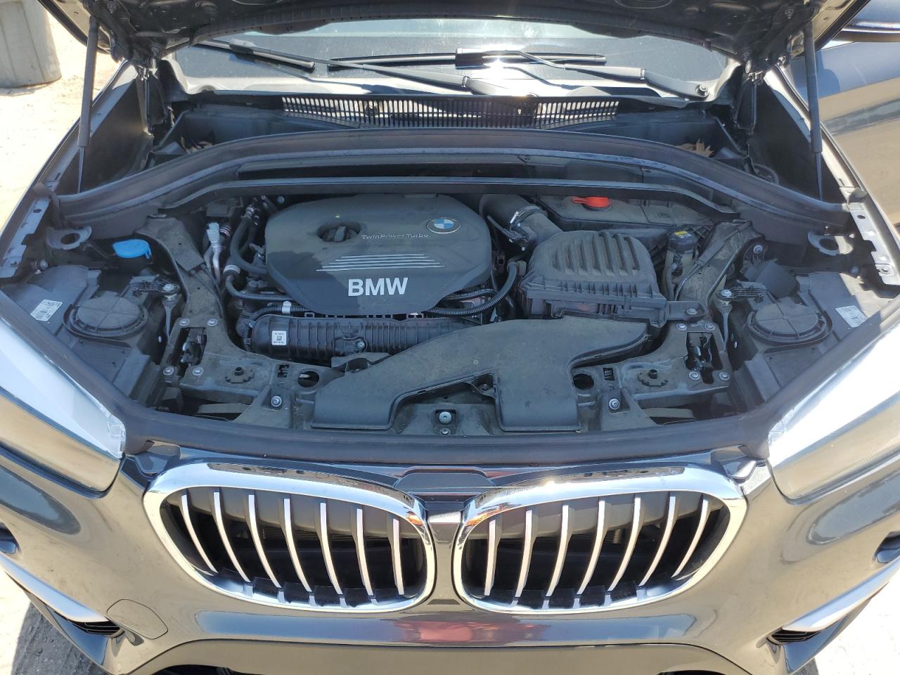 WBXHU7C36J5L05886 2018 BMW X1 Sdrive28I