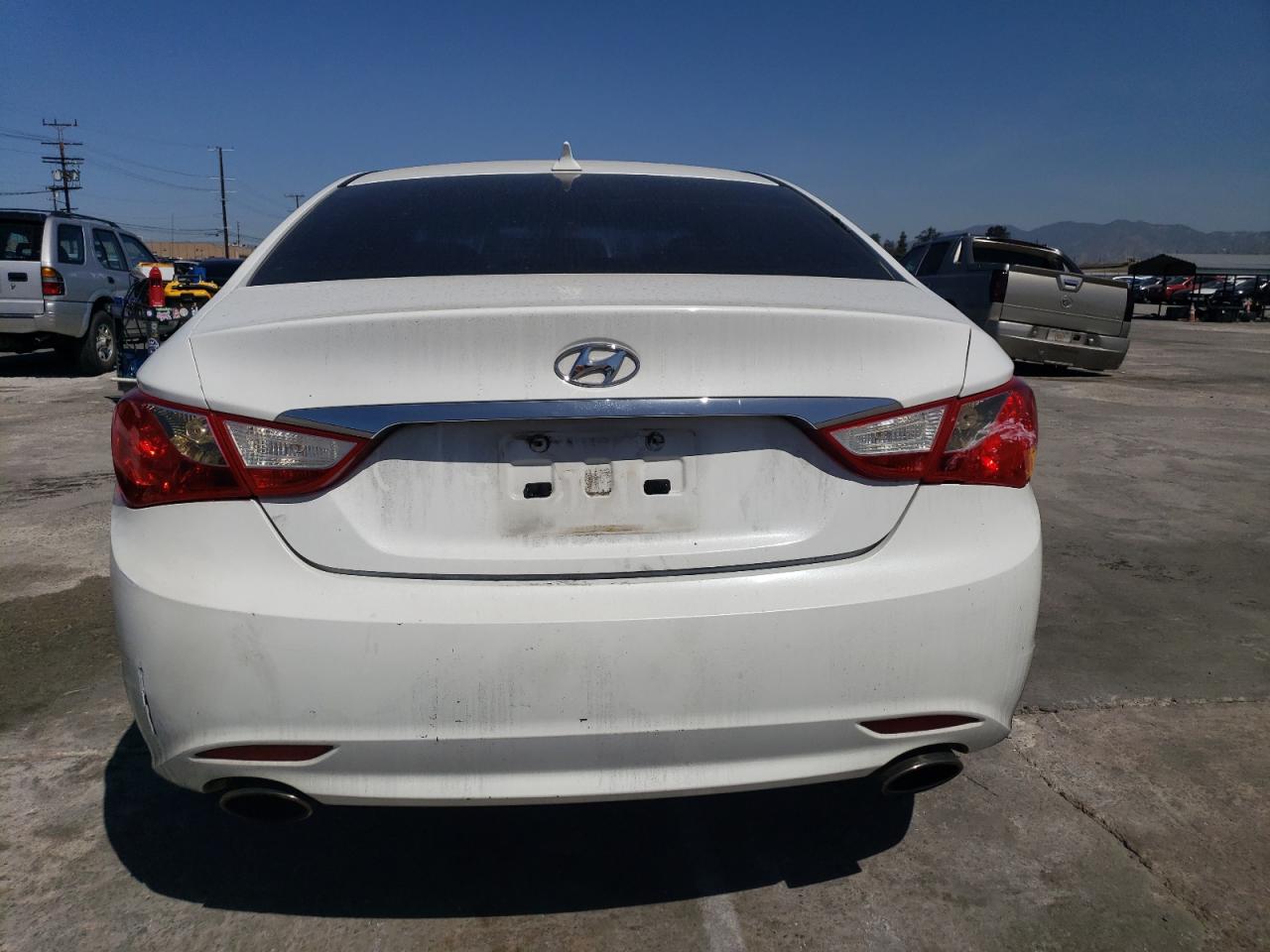 5NPEC4AC7BH155826 2011 Hyundai Sonata Se