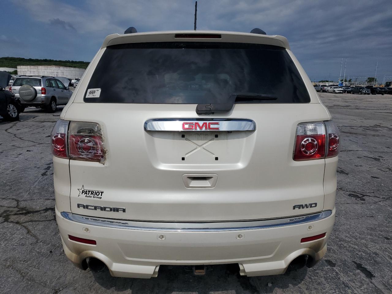 2012 GMC Acadia Denali vin: 1GKKVTED7CJ380934