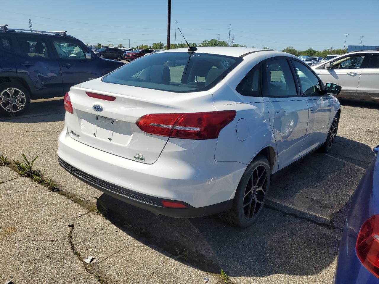 1FADP3FEXJL266892 2018 Ford Focus Se