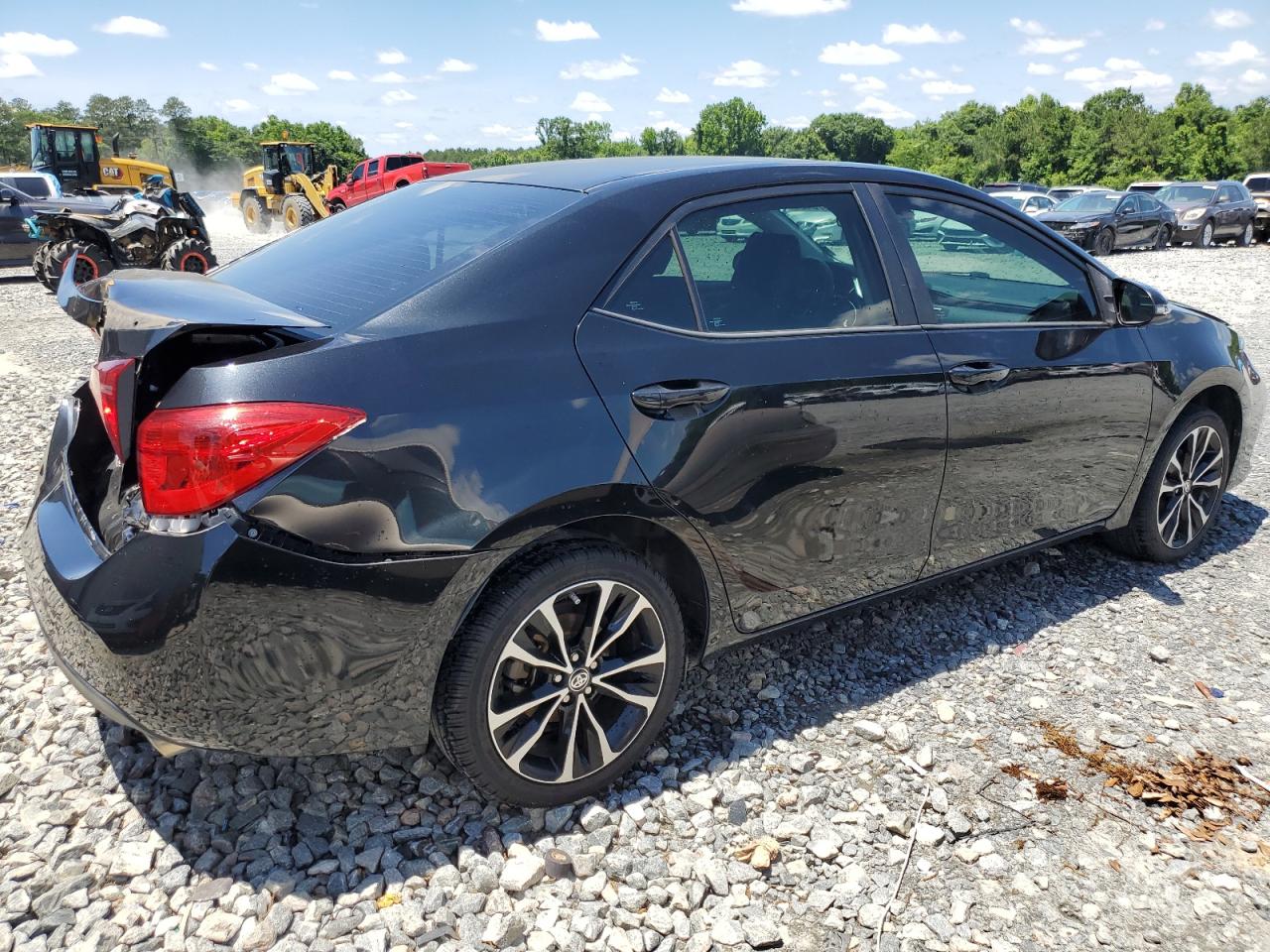 2018 Toyota Corolla L vin: 5YFBURHEXJP837251