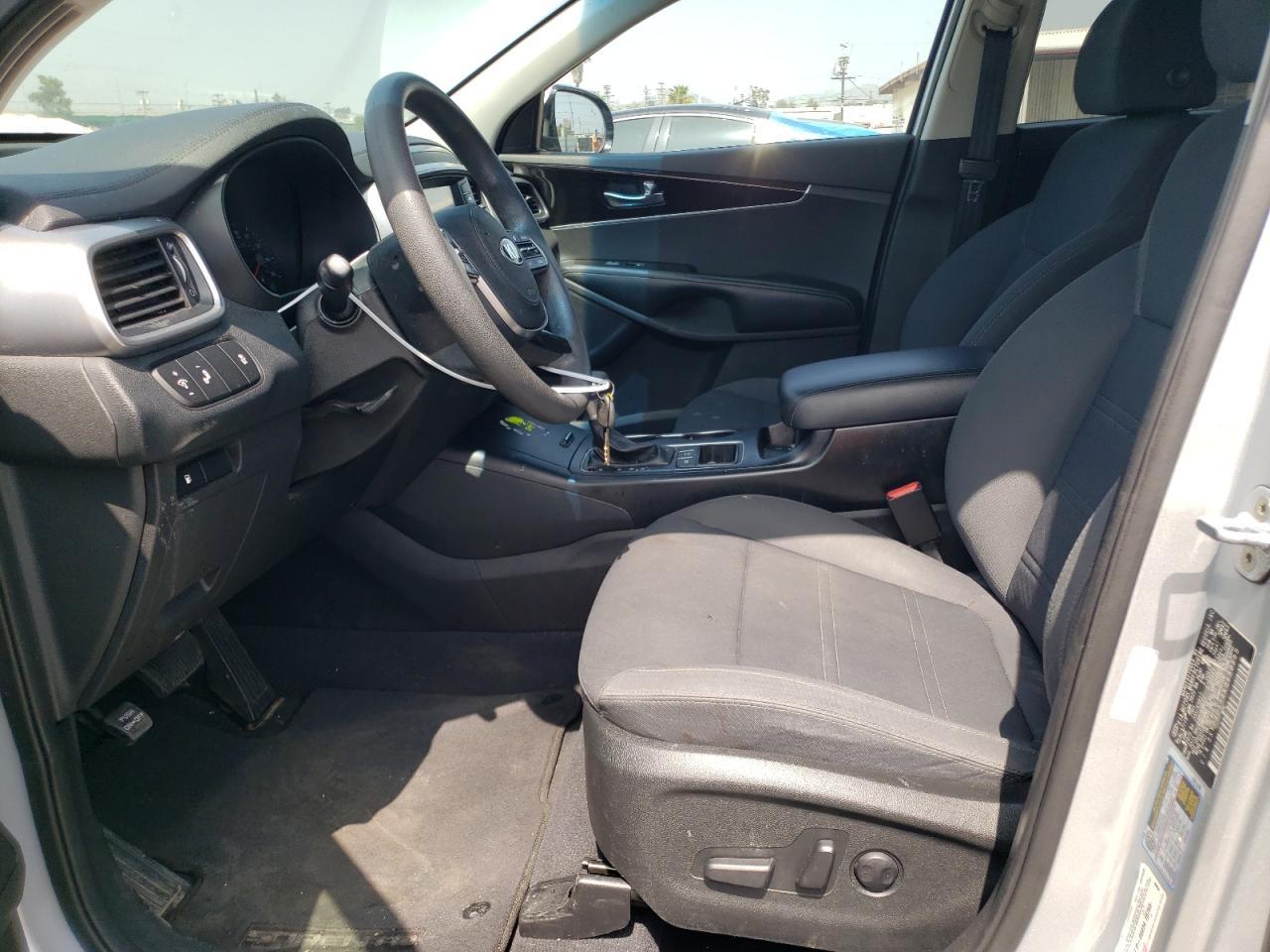 5XYPGDA54KG488698 2019 Kia Sorento Lx