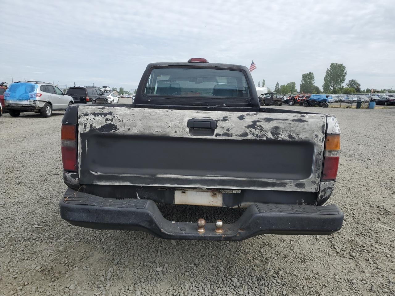 Lot #2605954413 1994 TOYOTA PICKUP 1/2