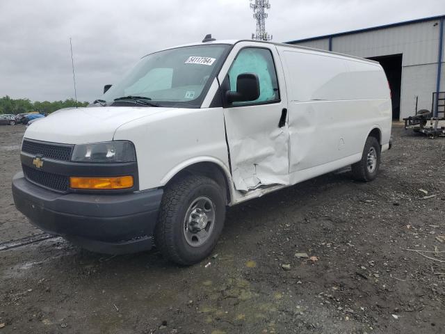 VIN 1GCWGBFG0L1128758 2020 Chevrolet Express no.1