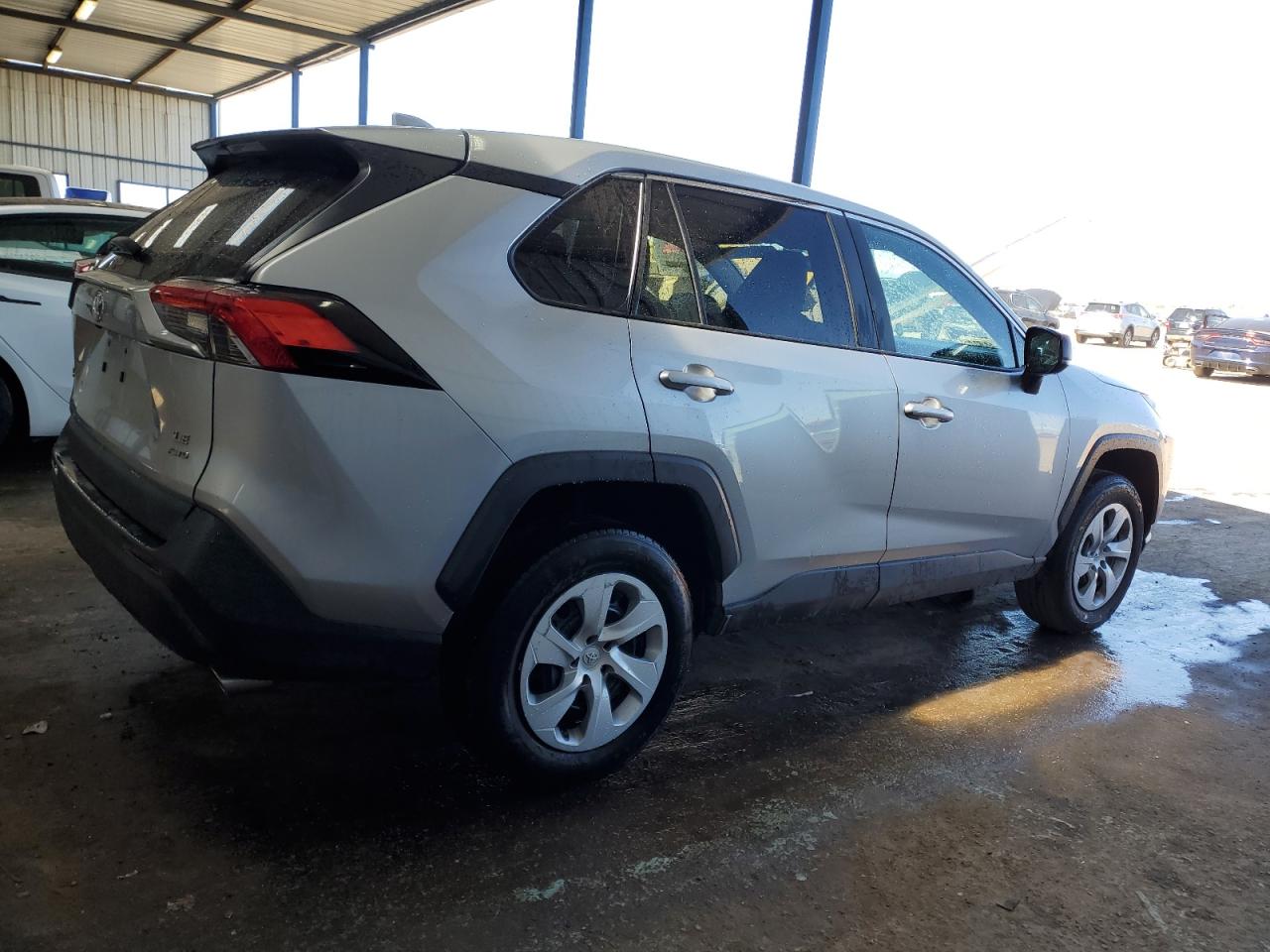 2T3F1RFVXNW281371 2022 Toyota Rav4 Le