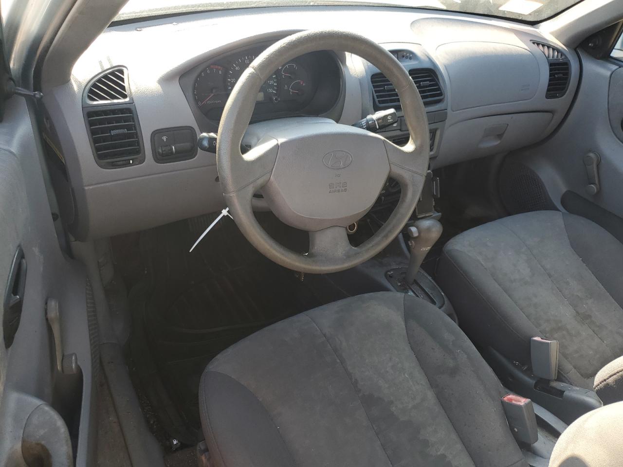 KMHCG45C15U596685 2005 Hyundai Accent Gl