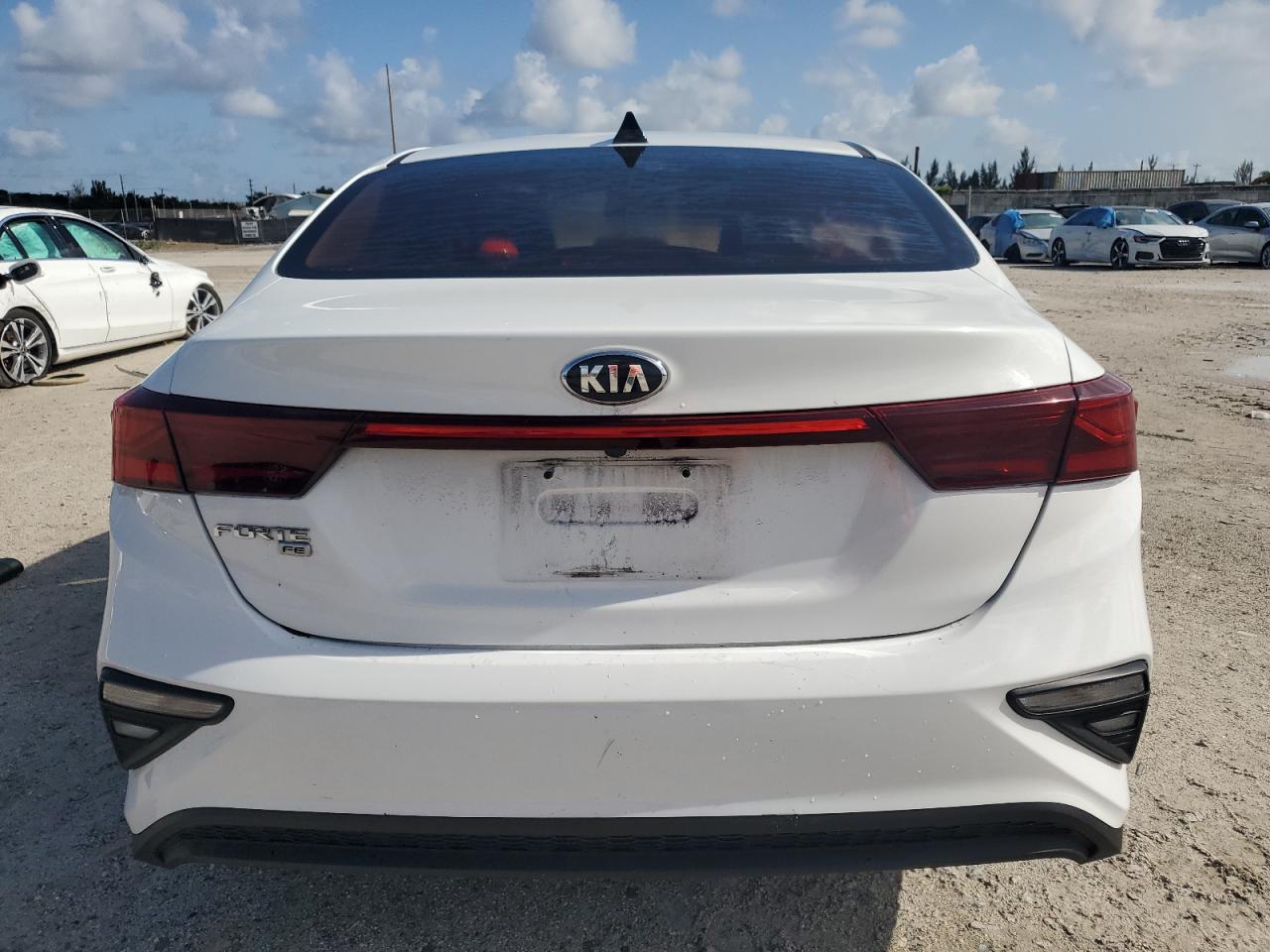 3KPF24AD6KE005775 2019 Kia Forte Fe